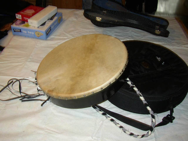 Trinity_College_Bodhran_black_with_strap_and_Danse_Macabre_case